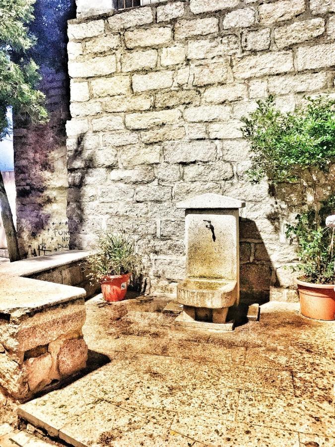 Calangianus La Vecchia Posta B&B מראה חיצוני תמונה